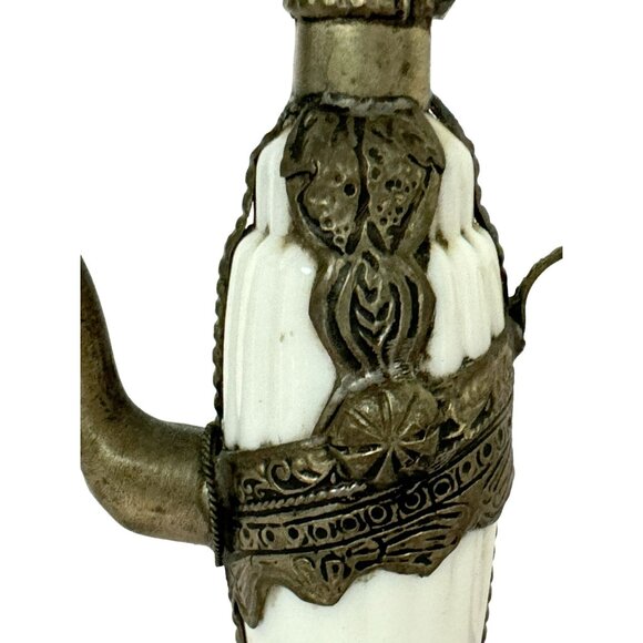 Vtg Middle Eastern White Fluted Ceramic Pot Metal Handle Lid Ornate Brass - Picture 4 of 9